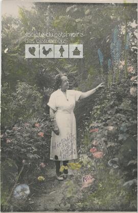 Victoria Fournier dans son jardin