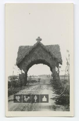 Arche servant à un événement religieux